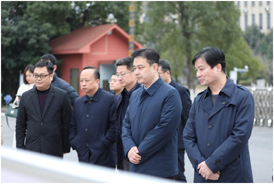 市人民政府副市長白云峰到學(xué)院調(diào)研