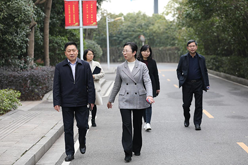 株洲職教園管理辦黨組書記、主任胡炯到學(xué)院調(diào)研