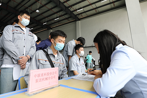 近1000個崗位，眾多知名企業(yè)來學(xué)院招才納賢！