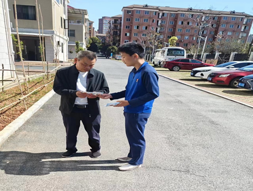 消防宣傳進(jìn)小區(qū)，安全知識駐心里——信息工程系消防工程專業(yè)學(xué)生社會實踐活動