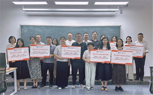 匠心筑夢共成長 攜手同行譜新篇——建筑裝飾系開展班級結(jié)對互助暨宿舍管理經(jīng)驗分享活動