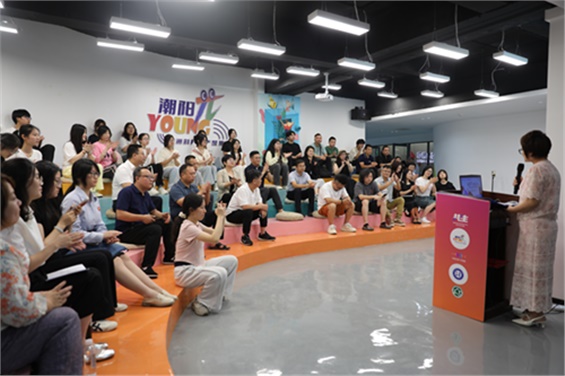 學(xué)院建筑裝飾系師生設(shè)計(jì)作品亮相株洲“潮陽 π” 創(chuàng)意設(shè)計(jì)周