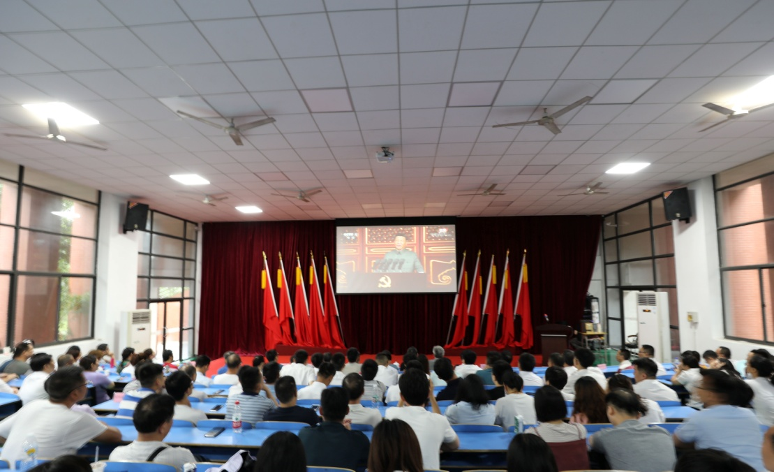 學(xué)院全體黨員集中收看慶祝中國共產(chǎn)黨成立100周年大會直播